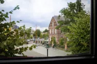 Jambon Hotels in Oss