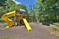 Pine Needles 6 - One Bedroom Chalet Hotels in Pigeon Forge