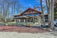 Condo on Big Boulder Lake w/ Community Pool Access - parking