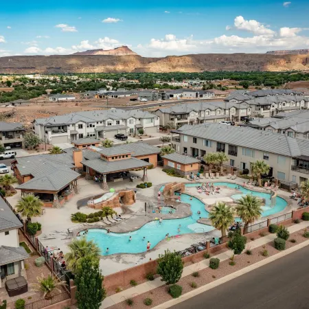 Zion Adventure 6 Bedroom Townhouse