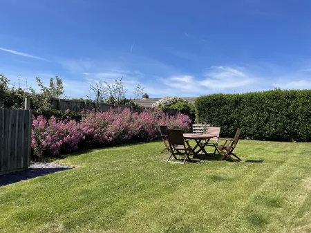 The Old Boathouse Отели в г. Лланхиан