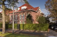 B&B de Schiedamse Suites Hotels in der Nähe von Zwaluwen