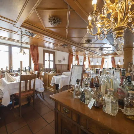 Hotel Hirsch Отели в г. Кель