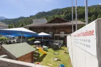 Ristorante Pensione Chalet Stazione Hotels in Poschiavo