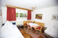 Hotel-Pension Irmchen Hotels in der Nähe von Heimat-Museum Maintal