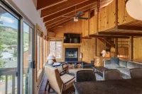 Ski Condo in Chalet Village at Brian Head! - 3 estrellas