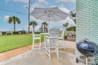 Vibrant Family Condo 100 Feet to Private Beach! - spa