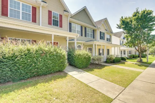 Pet-Friendly Family Townhome w/ Private Patio