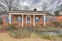 Spacious Memphis Home - Walk to Graceland Hotel in zona Graceland