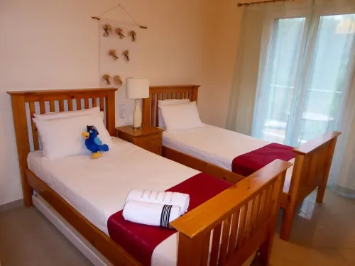 Short walk to the beach ,Four bedrooms four   bathrooms sleeps 8 Hotels in Livathou