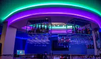 Charleson Luxury Hotel - bar