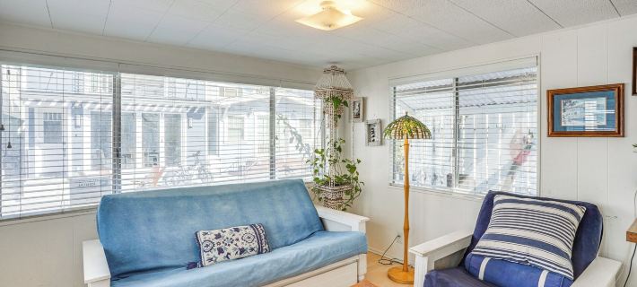 Quaint Avalon Cottage < Half-mi to Beaches! Ξενοδοχεία στην πόλη Avalon