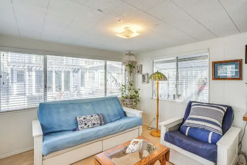 Quaint Avalon Cottage < Half-mi to Beaches! - 3-Star