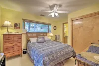 Walk to Big Trees State Park: Cabin w/ Deck! - Balkoner