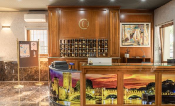 Hotel City Verona - Housity