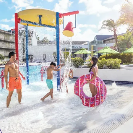 Avanti International Resort