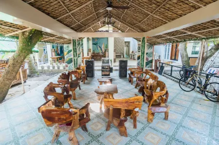 Villa Elizabeth Beach Resort Отели в г. Пагбилао