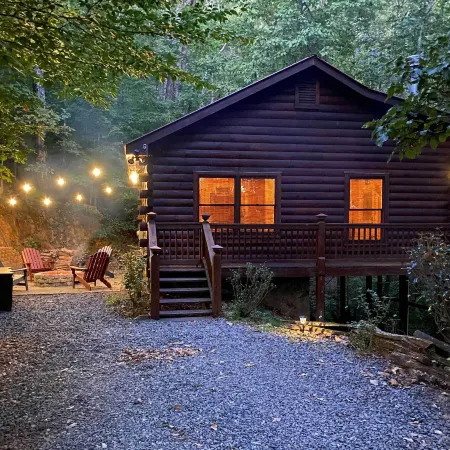 'Bigfoot's Hideout' in Blue Ridge w/ Hot Tub!
