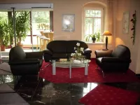 Landhotel "Zur Ausspanne" - Ilona Piontkowsky Hotels in Wilsdruff