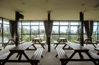 Miracle Signature Hills Hotels in Ciater