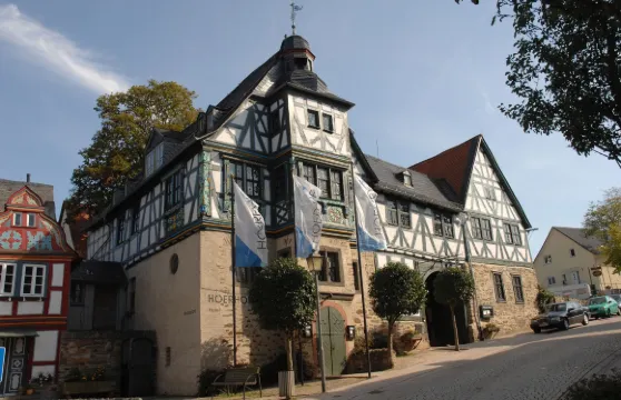 豪爾霍夫餐廳及四星級酒店