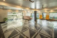 青檸樹飯店及一臥室服務式公寓 - 諾伊達50區地鐵站