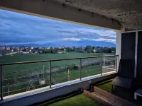 Peloton Inn - Mountain view
