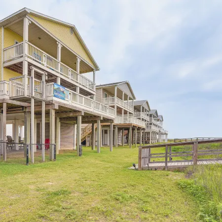 Beachfront Texas Retreat - 2 Decks, Patio and Views!