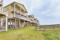 Beachfront Texas Retreat - 2 Decks, Patio and Views! - WiFi