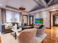 Brookhaven Buckhead modern home Hotels in Brookhaven