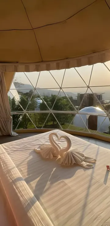 ห้องสวีทดีลักซ์พร้อมอ่างอาบน้ำ