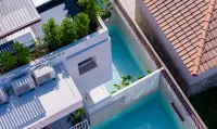 Palm Suites