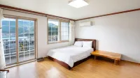 Geoje Island Milky Way Pension Hotels near Hakdong Mongdol Beach