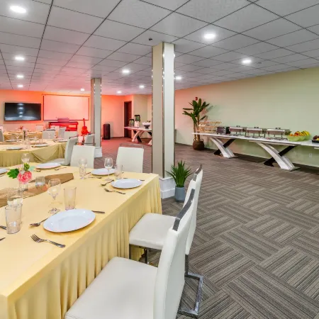 Quality Inn Sunshine Suites