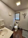 Cozy One-Bedroom Cabin on Peaceful 38 Acres