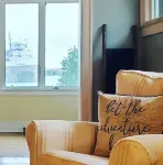 The Harbor House - Entire 1st Floor Waterfront