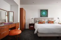 Chelsea House Apartments - Pet friendly