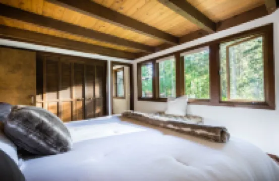 PRIVATE CABIN 10 MINUTES FROM TETON VILLAGE AND GRAND TETON NATIONAL PARK