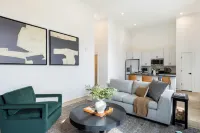 New Build 2 Condos Minutes From Downtown Nashville Dining & Entertainment