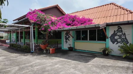 VII HOUSE 拉威布吉