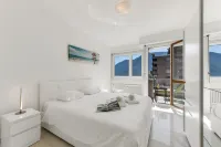 Paradiso Incanto Lake View Apartment - Happy Rentals - Pet friendly