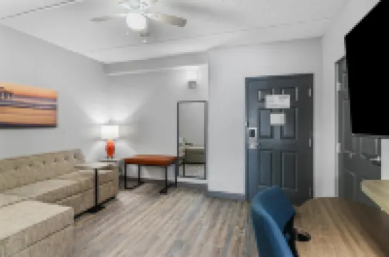 Best Western Plus Savannah Gateway