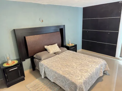 Beach front house for the whole family to enjoy at the safest place of Mexico ! Hotel a Chelem