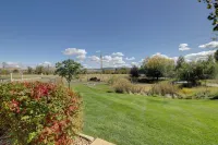 Pet-Friendly Stevensville Home w/ Mountain Views! - parking