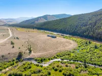Big Hole Riverfront Luxury Home in Wise River, Montana