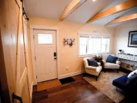 Back Bay Tuckaway Hotels in Wolfeboro