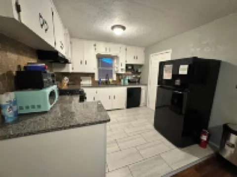 Quiet Home on a cul-de-sac 1 mile to Fort Sill main gate