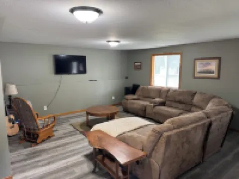 Anglers Lodge 4 Hotels in Webster