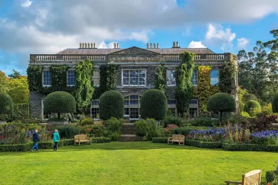 The Studio Helen’s Bay Luxury Seaside Cottage - 5 minutes walk from beach Hotel a 