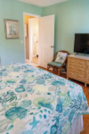 Book today, dinner on us!New listing! Stuart/Port Salerno cute cottage!
